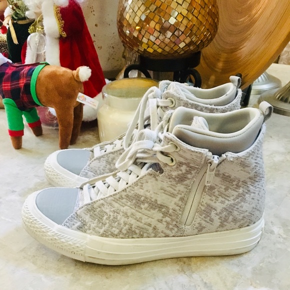 winter converse womens